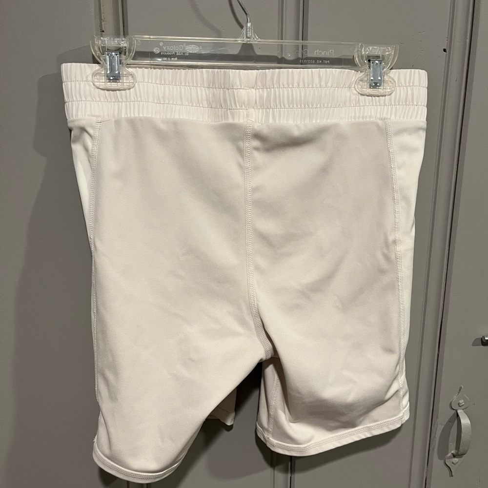 Fabletics Shorts - Picture 9 of 12